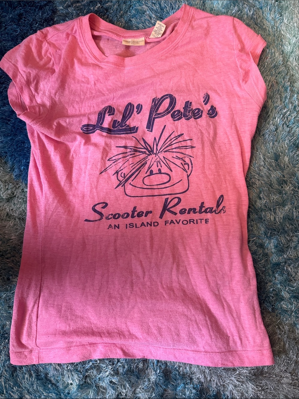 American Eagle Outfitters Pink women’s graphic Y2K  Tee - Scooter Rentals
